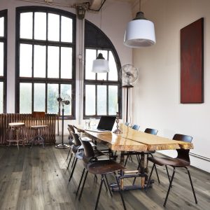 Kahrs Oak Fochia engineered flooring show in a dining room setting